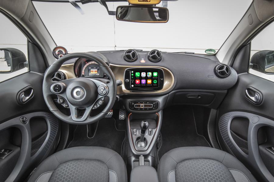 Торпедо Smart EQ ForTwo Pulse Coupe (C453) 2020 года  (WW) (фото 39 из 47)